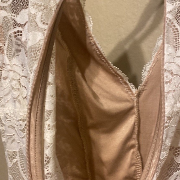 🖤 GUESS 🖤 - Picture 5 of 10